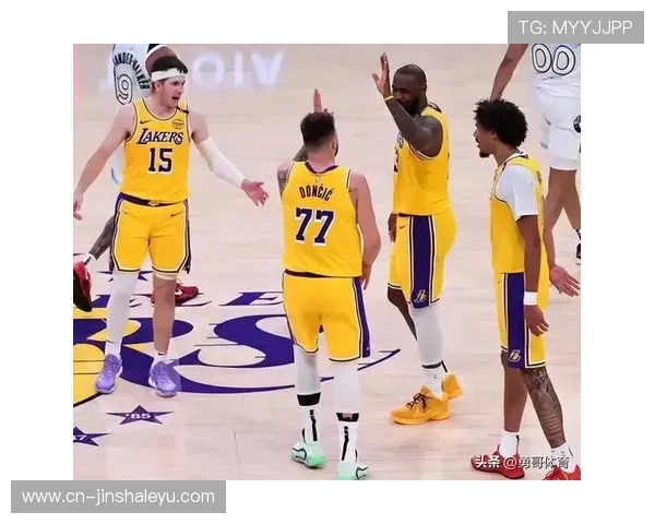 湖人核心复出引领球队连胜 詹姆斯状态回暖冲击季后赛